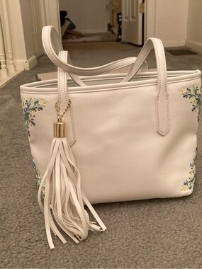 Elegant White Embroidered Tote Bag